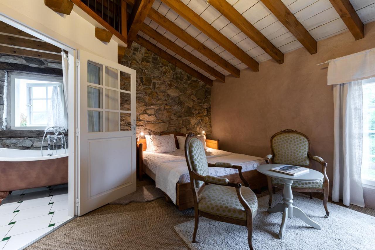 Domaine De Bassilour 4*