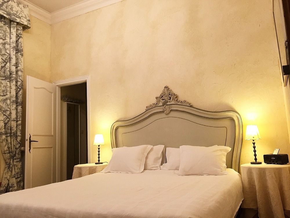 Hotel Domaine De Bassilour 4*